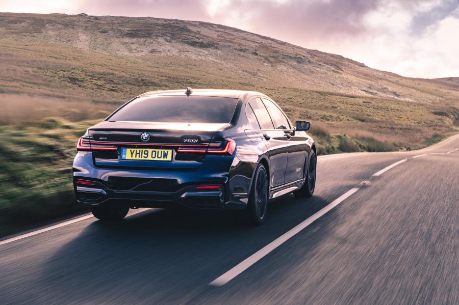  BMW 750i xDrive M Sport (G11) 2019 года  (UK) (фото 16 из 34)